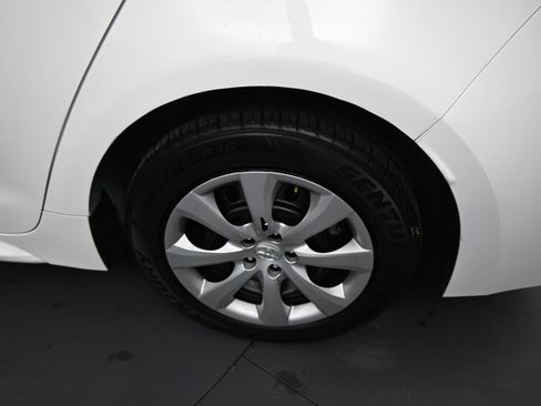 Certified 2024 Toyota Corolla LE image 21