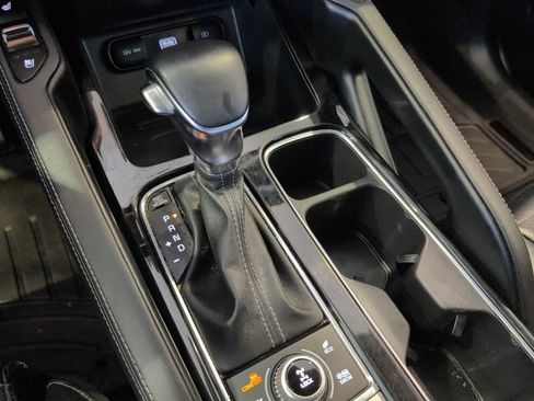 Used 2022 Kia Telluride SX w/ SX Prestige Package image 30