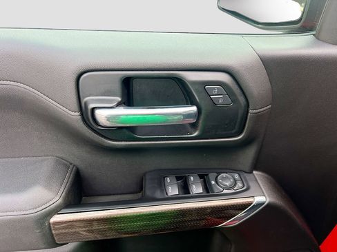 Used 2020 Chevrolet Silverado 1500 LT Trail Boss image 14