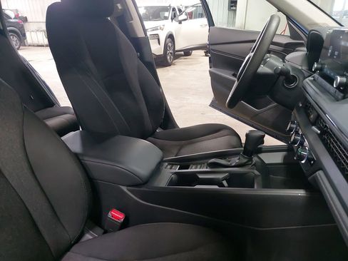 Used 2024 Honda Accord EX image 10