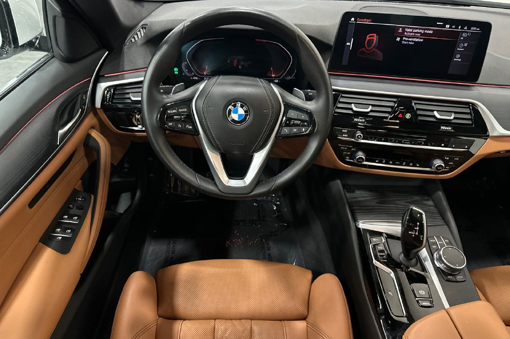 Used 2023 BMW 530i w/ Convenience Package RWD image 16