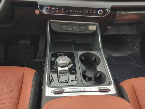 New 2026 Kia Carnival SX image 17