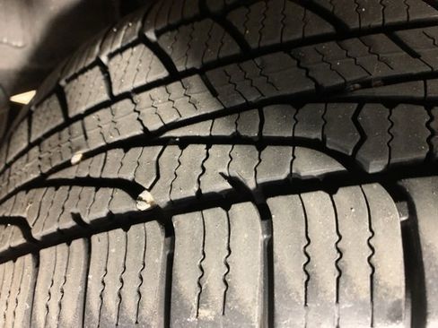 Used 2011 Toyota RAV4 Limited image 41