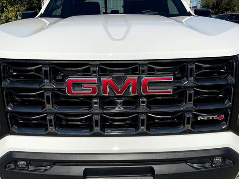 Used 2023 GMC Canyon AT4 w/ AT4 Premium Package AWD/4WD image 29