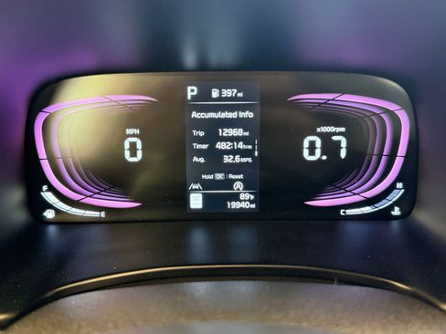 Used 2025 Kia Soul LX w/ LX Technology Package image 35