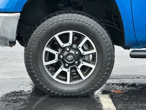 Used 2017 Toyota Tundra Limited image 40