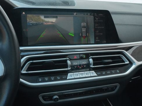 Used 2021 BMW X7 xDrive40i AWD/4WD image 22