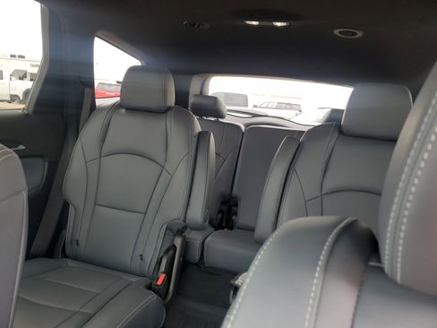 Used 2022 Buick Enclave Essence w/ Sport Touring Edition FWD image 27