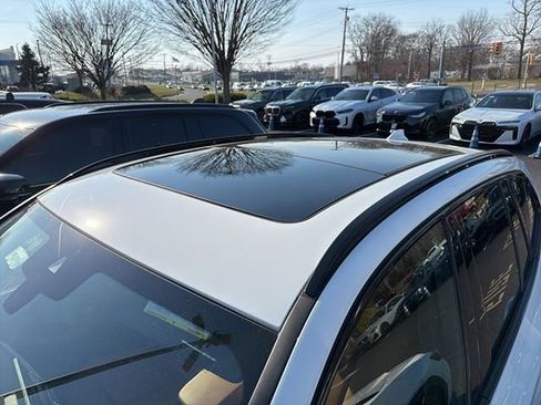 Used 2023 BMW X3 xDrive30i w/ M Sport Package image 5