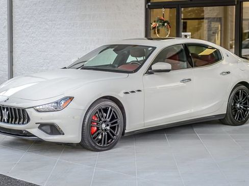 Used 2018 Maserati Ghibli image 6