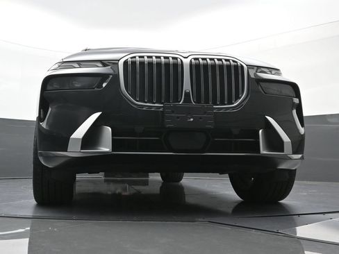 Used 2024 BMW X7 xDrive40i AWD/4WD image 25