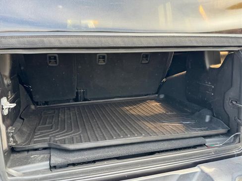 Used 2018 Jeep Wrangler Unlimited Sahara AWD/4WD image 10
