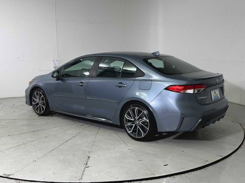 Used 2021 Toyota Corolla SE w/ SE Premium Package image 4