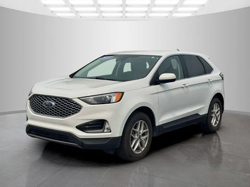 Used 2023 Ford Edge SEL w/ Convenience Package AWD/4WD image 3