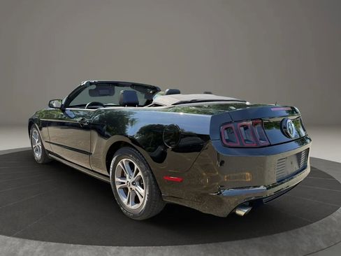 Used 2014 Ford Mustang Premium RWD image 7