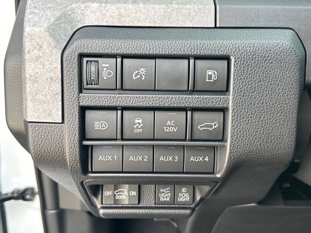 Used 2025 Toyota 4Runner Trailhunter AWD/4WD image 19