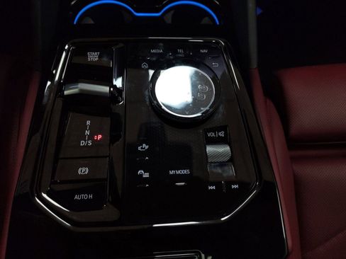 Certified 2025 BMW 540i xDrive image 14