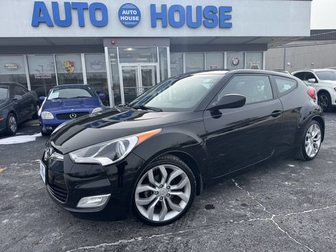 Used 2013 Hyundai Veloster w/ Style Pkg image 37