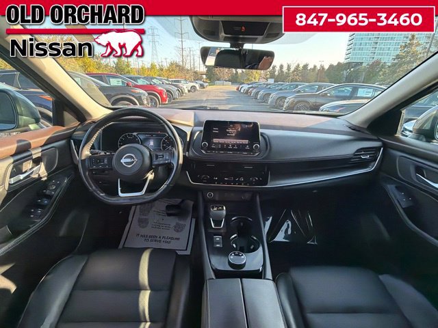 Used 2022 Nissan Rogue SV w/ SV Premium Package AWD/4WD image 12