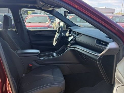 Used 2024 Jeep Grand Cherokee L Laredo w/ Luxury Tech Group I image 29