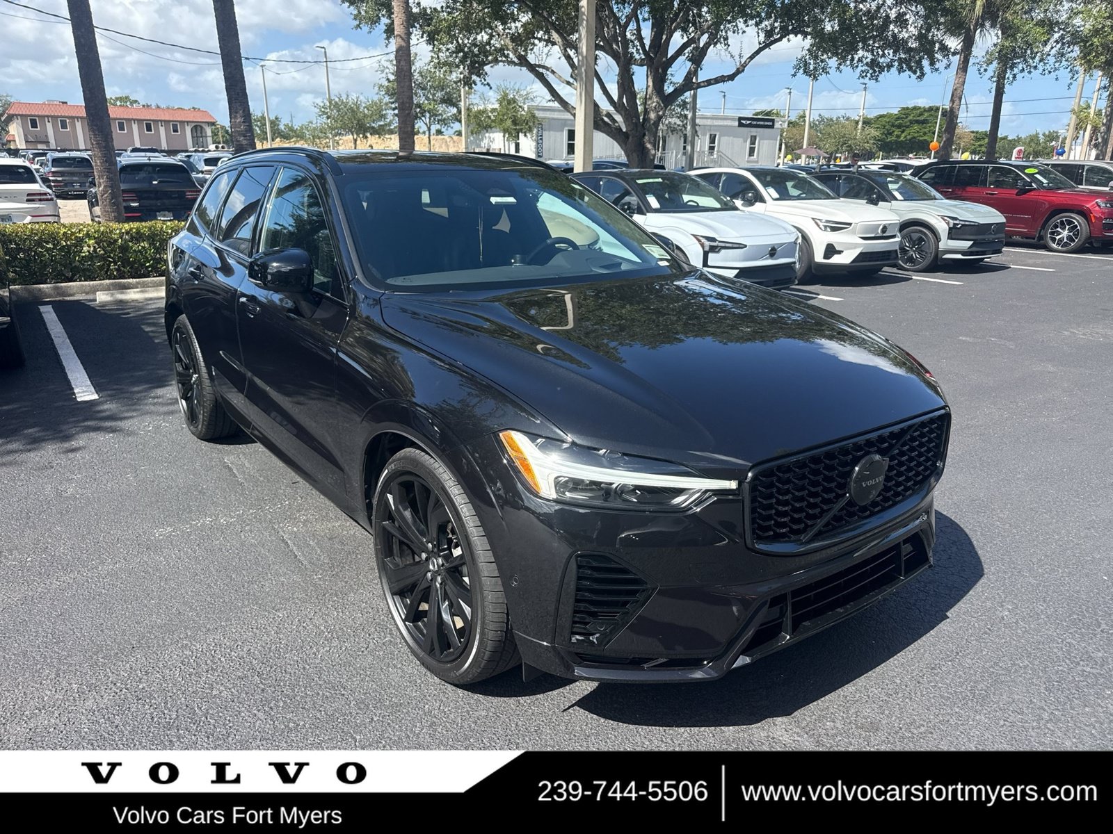 Used 2024 Volvo XC60 T8 Ultimate AWD/4WD image 1