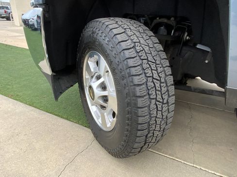 Used 2016 Chevrolet Silverado 2500 LT w/ LT Convenience Package image 27