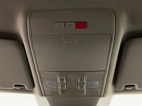 Used 2019 Volkswagen Atlas SE image 21