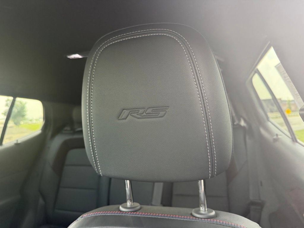 Used 2024 Chevrolet Equinox EV RS FWD image 29