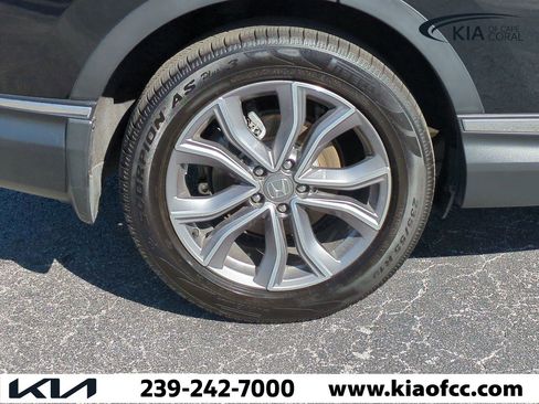 Used 2021 Honda CR-V Touring image 11