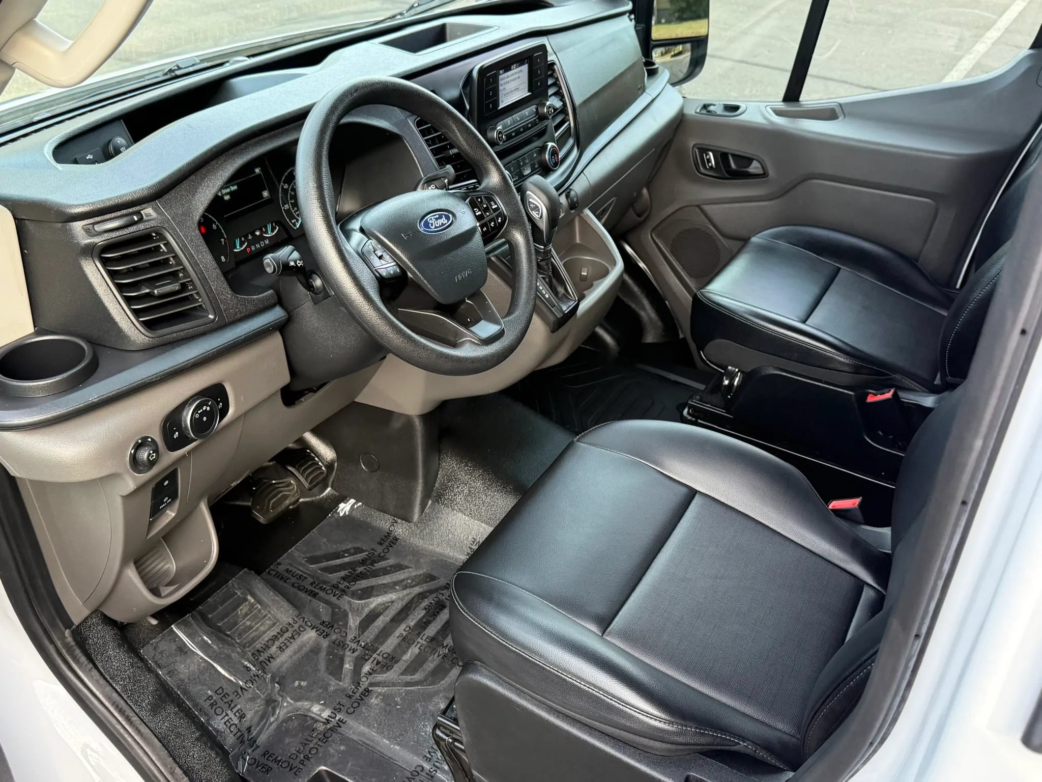 Used 2025 Ford Transit 350 XL RWD image 18