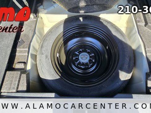 Used 2015 Subaru Outback 2.5i Limited image 27