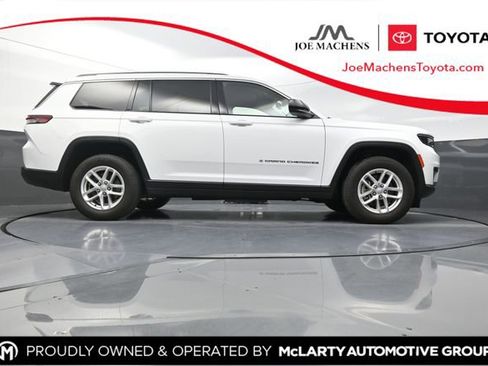 Used 2023 Jeep Grand Cherokee L Laredo RWD image 1