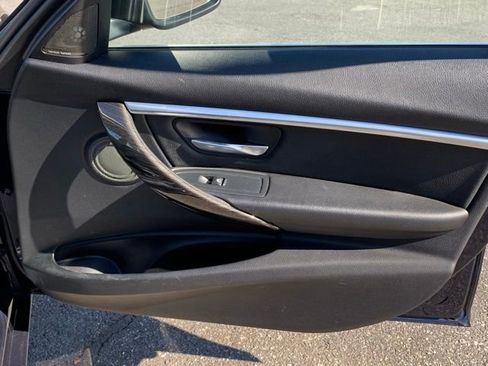 Used 2017 BMW 340i xDrive Sedan image 15