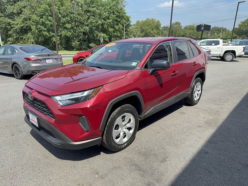 Certified 2023 Toyota RAV4 LE FWD image 8