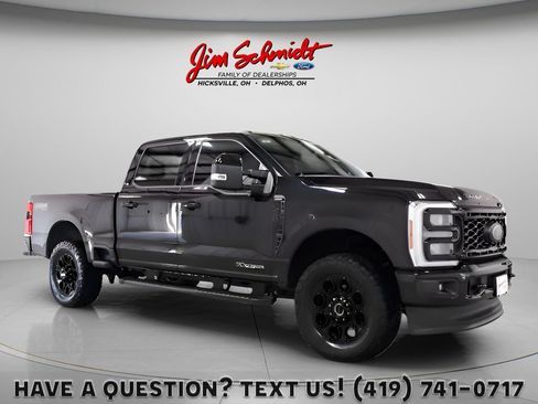 Used 2025 Ford F250 Lariat w/ Black Appearance Package AWD/4WD image 1