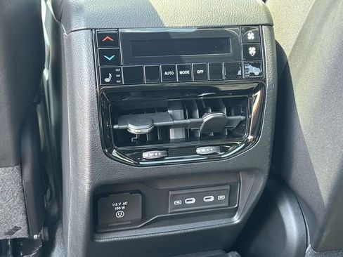New 2026 Jeep Grand Cherokee L Limited AWD/4WD image 10