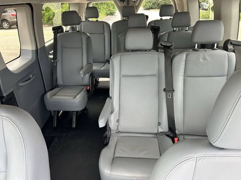 Used 2015 Ford Transit 150 XLT RWD image 26