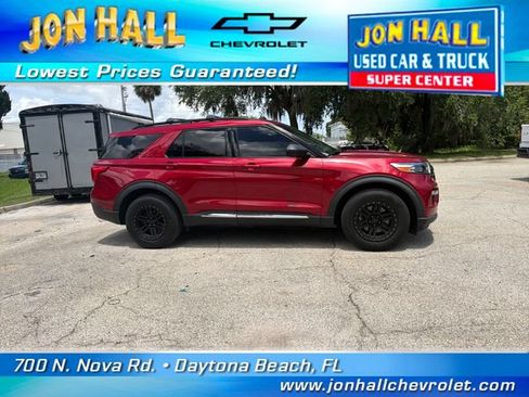 Used 2020 Ford Explorer XLT w/ Equipment Group 202A AWD/4WD image 15