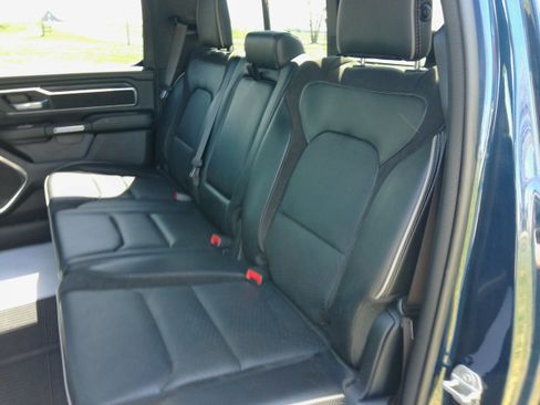 Used 2024 RAM 1500 Laramie AWD/4WD image 18