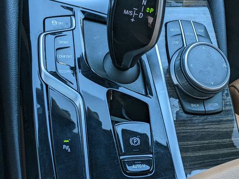 Used 2021 BMW 540i image 24