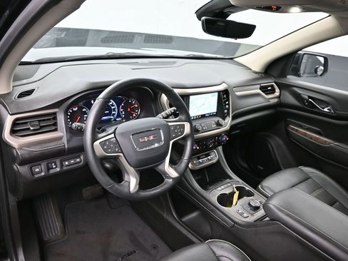Used 2023 GMC Acadia Denali w/ Denali Technology Package image 29