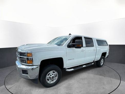 Used 2017 Chevrolet Silverado 2500 LT w/ LT Convenience Package AWD/4WD image 3