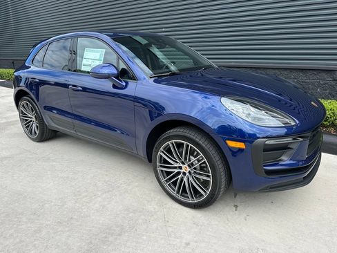 Used 2026 Porsche Macan AWD/4WD image 11