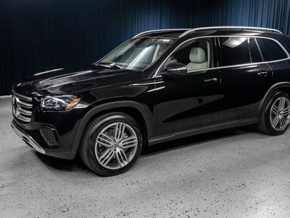 New 2026 Mercedes-Benz GLS 450 4MATIC