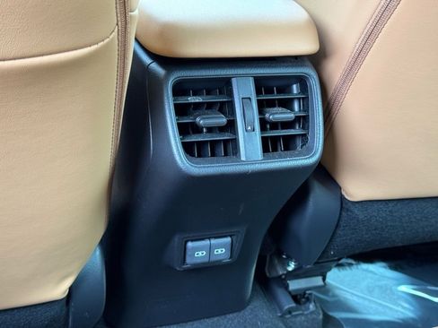 Used 2023 Lexus UX 250h FWD w/ Premium Package image 37