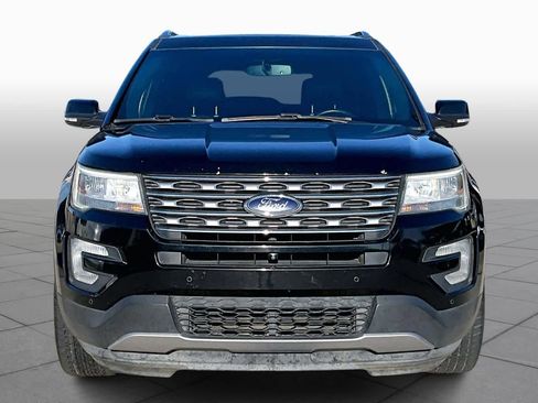 Used 2016 Ford Explorer Limited image 3