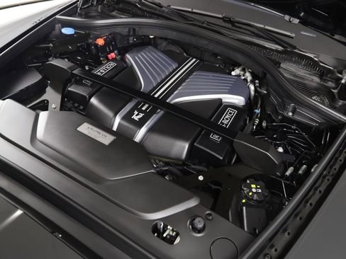 Used 2024 Rolls-Royce Cullinan Black Badge image 31