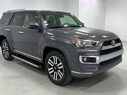 Used 2016 Toyota 4Runner Limited image 8