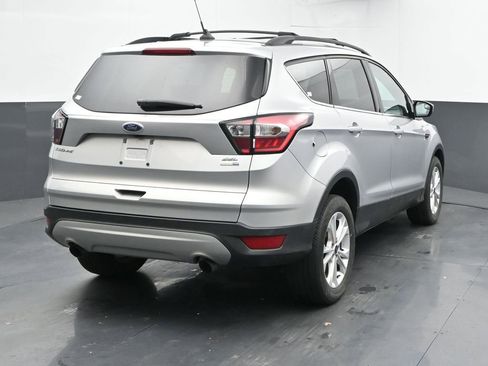 Used 2018 Ford Escape SEL image 10