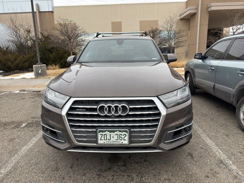 Used 2017 Audi Q7 3.0T Prestige image 4